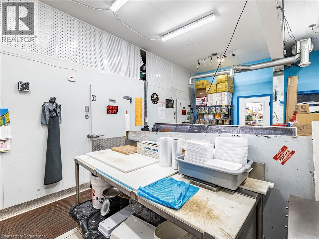 44 Dean Street Property Photo 35