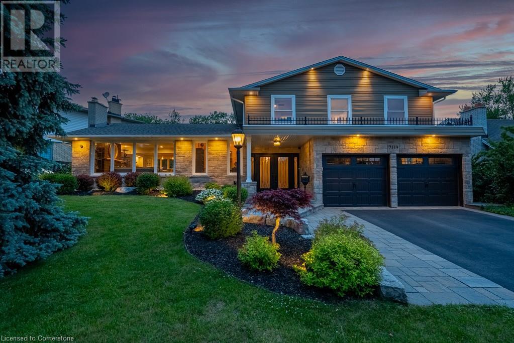 2119 AGINCOURT Crescent
