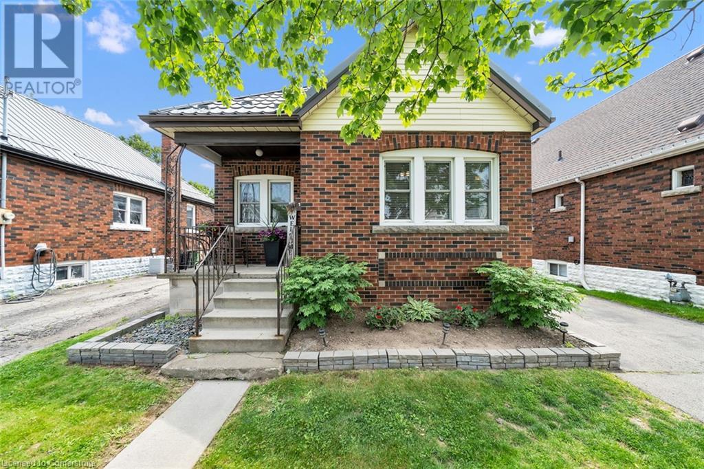 168 Cope Street Property Photo 1
