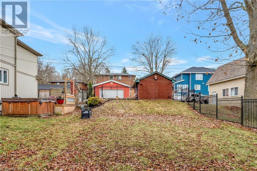 242 Queen Street E Property Photo 1