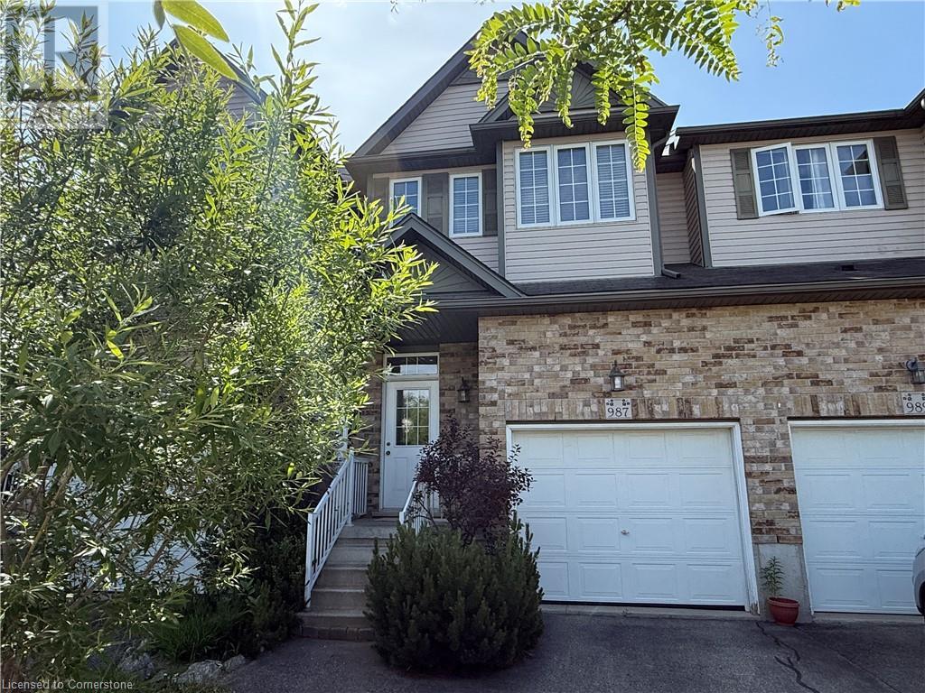 987 Creekside Drive Property Photo 1