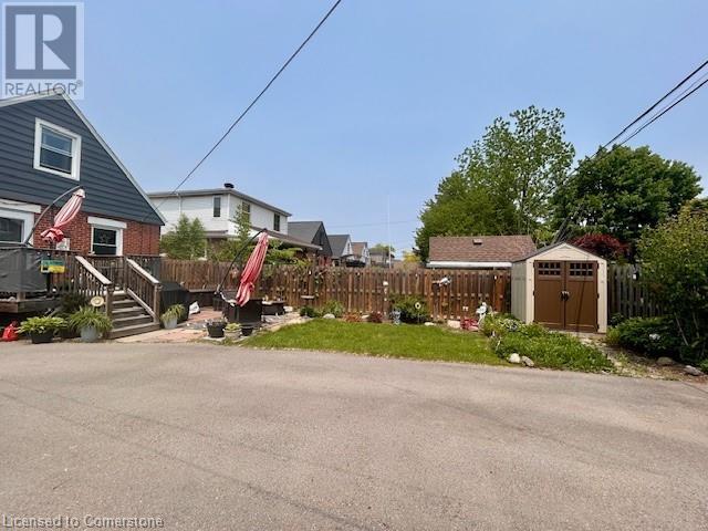 143 Tuxedo Avenue S Property Photo 2