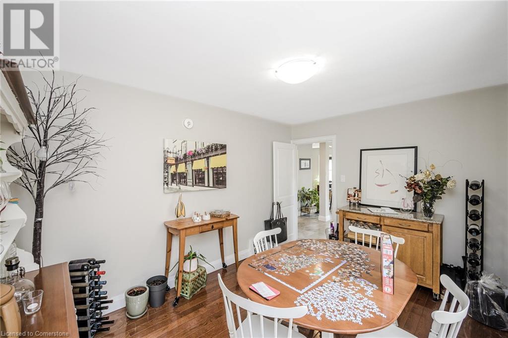143 Tuxedo Avenue S Property Photo 16