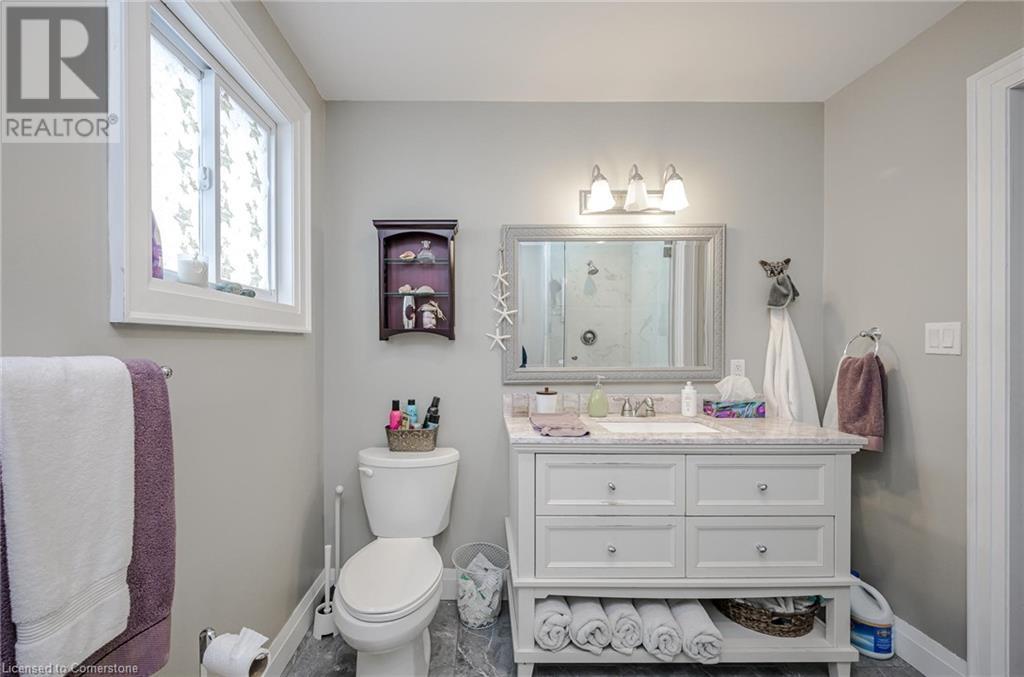 143 Tuxedo Avenue S Property Photo 24