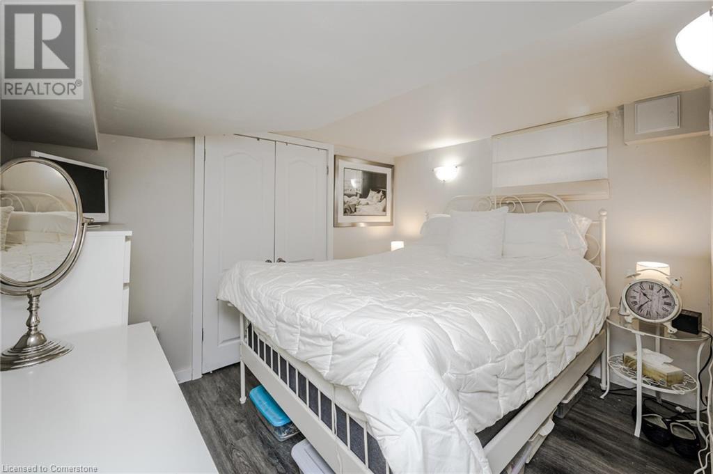 143 Tuxedo Avenue S Property Photo 37