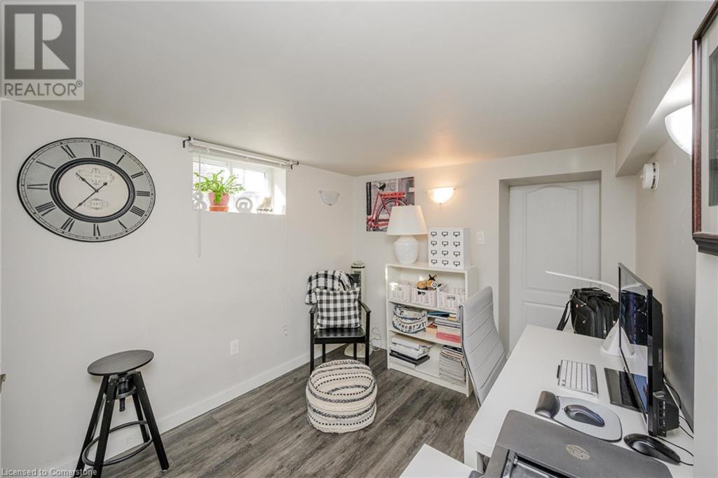 143 Tuxedo Avenue S Property Photo 41