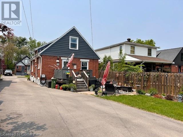 143 Tuxedo Avenue S Property Photo 43