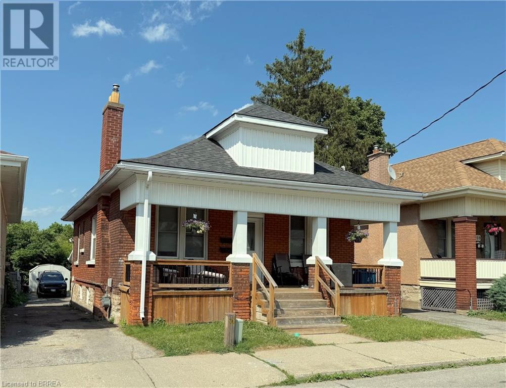 161 Dundas Street Property Photo 1