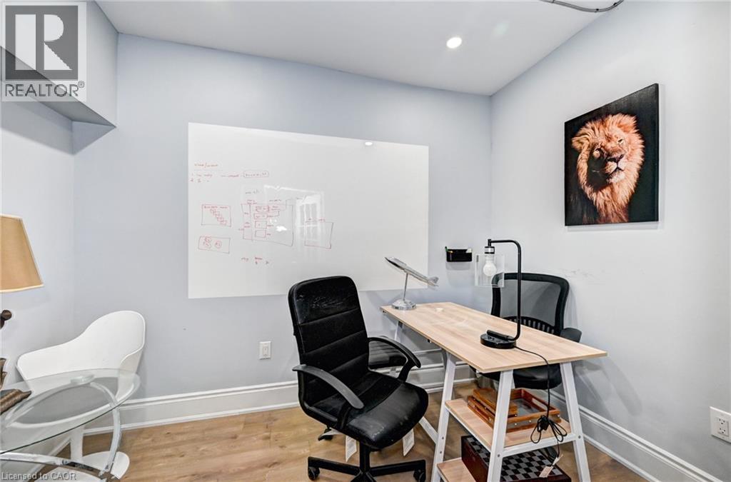 15 Ainslie Street N Property Photo 6