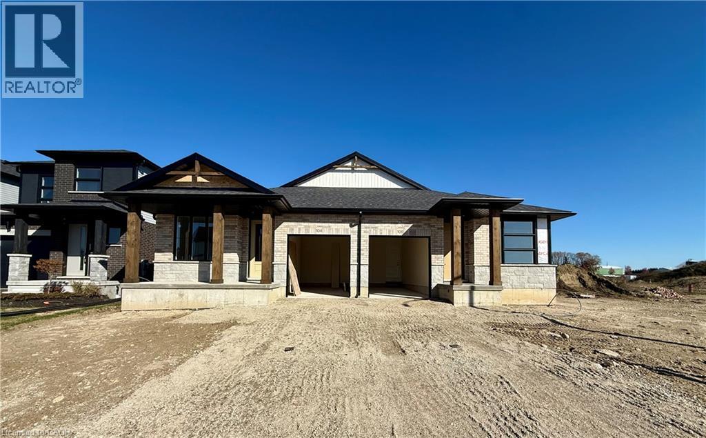 106 THACKERAY Way Property Photo 1