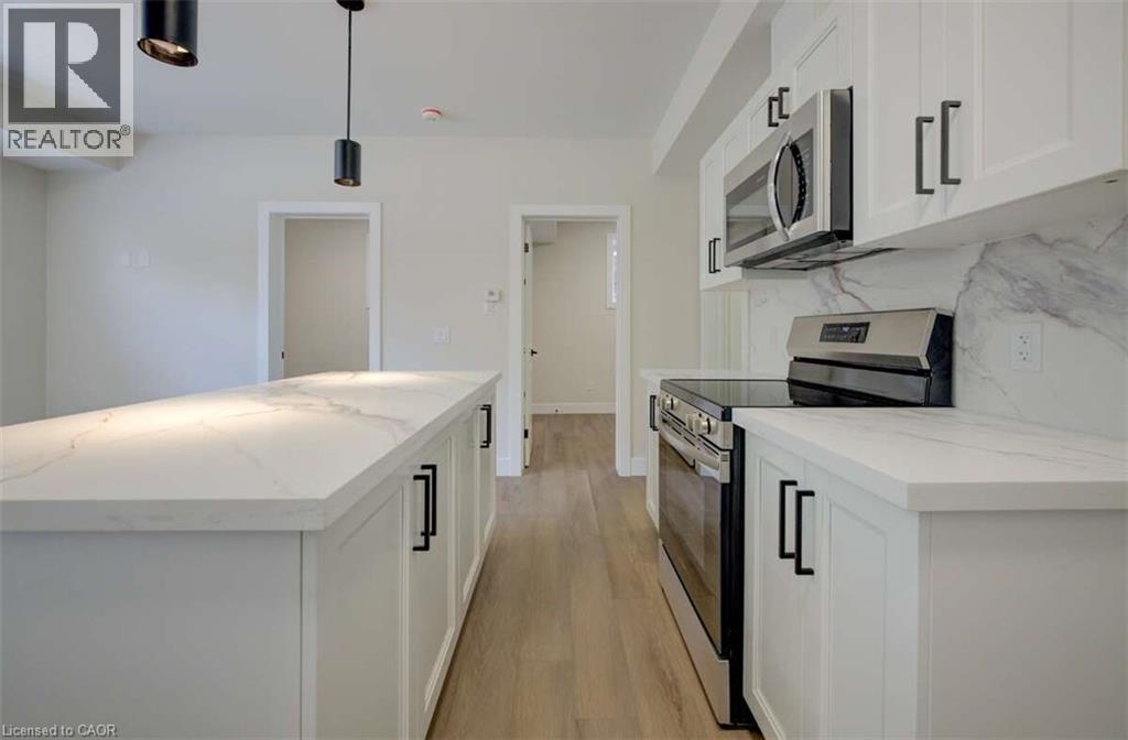17 Peter Street Unit# 1 Property Photo 7