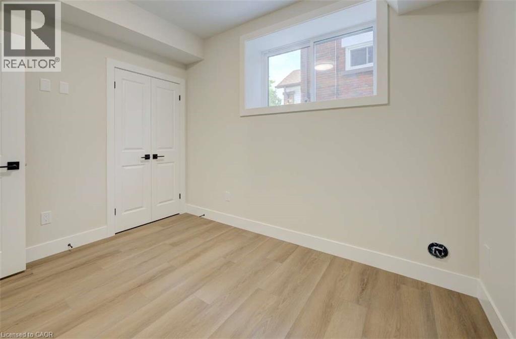 17 Peter Street Unit# 1 Property Photo 16