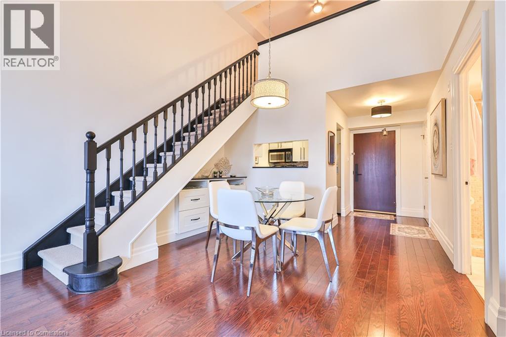 185 Robinson Street Unit# 404 Property Photo 1