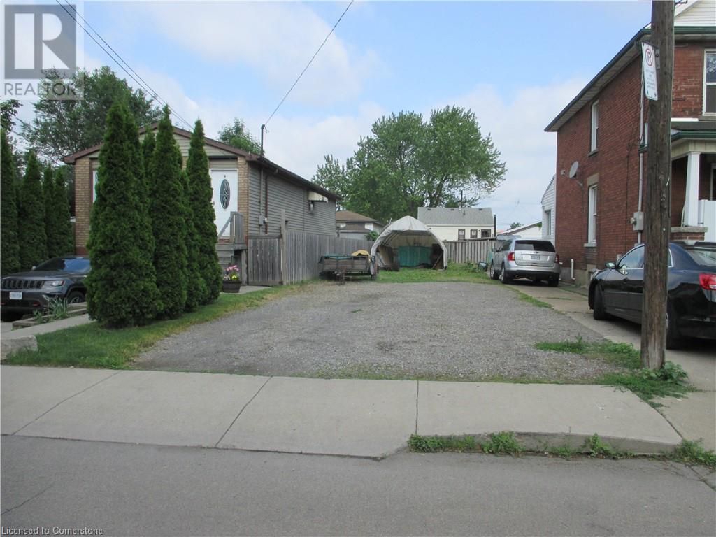 15 Bayfield Avenue Property Photo 1