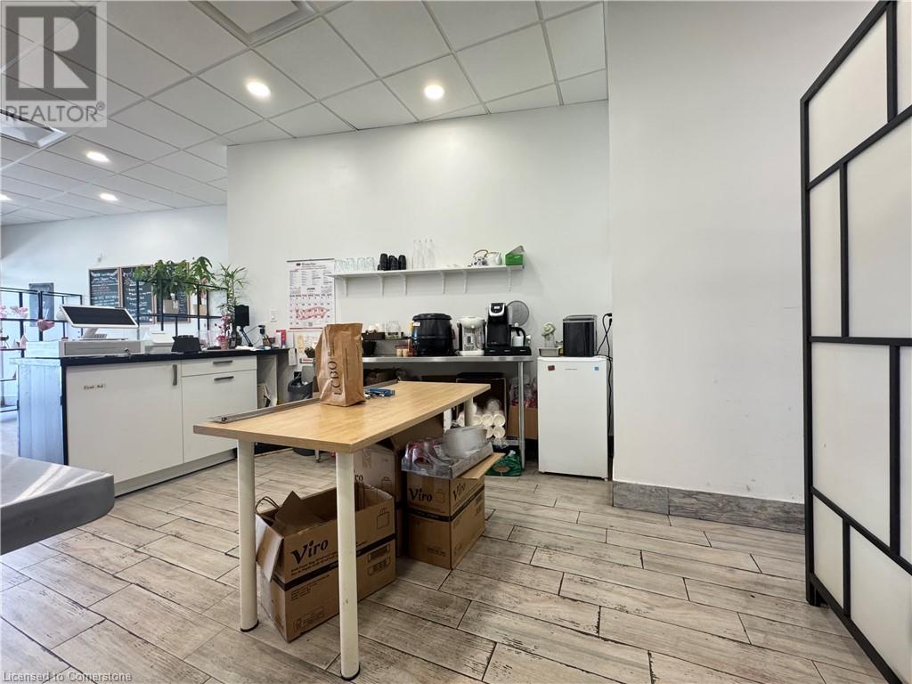 1050 Drive Unit# Unit 13 Property Photo 12