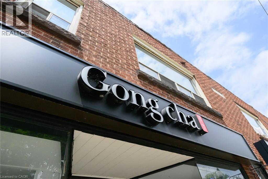 944 King Street Property Photo 3