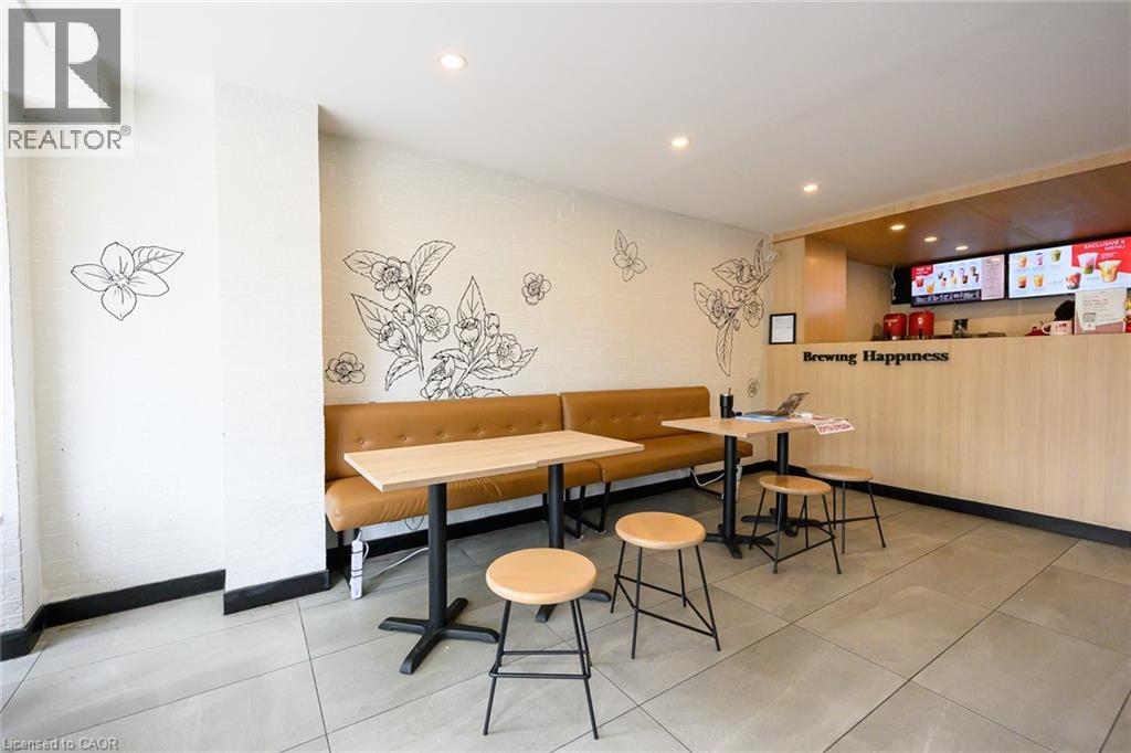 944 King Street Property Photo 8