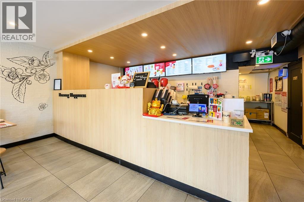 944 King Street Property Photo 9