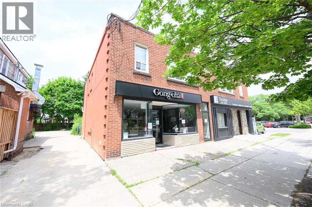 944 King Street Property Photo 28