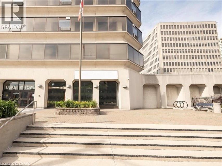 30 DUKE Street W Property Photo 1