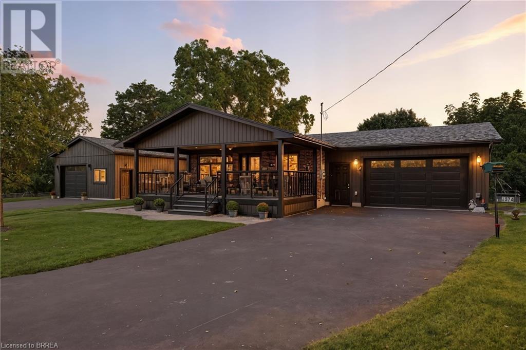 1574 Clyde Road Property Photo 1