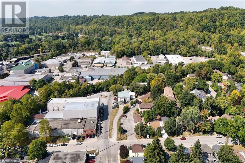 347 Hatt Street Property Photo 6