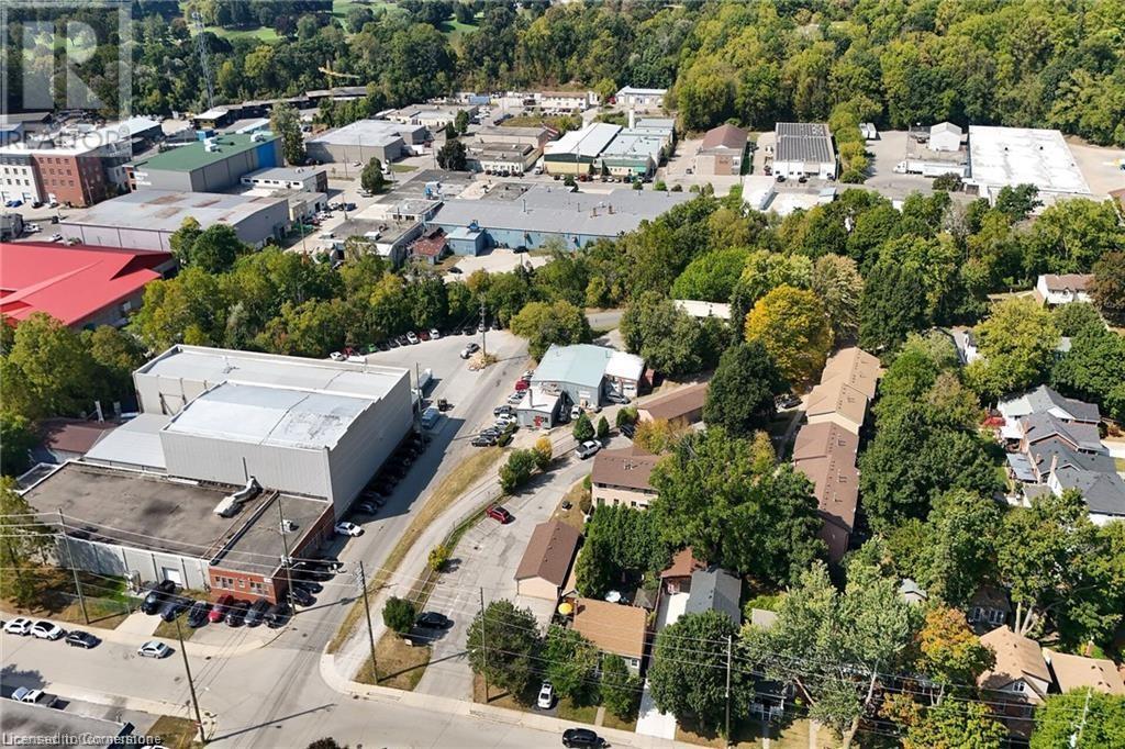 347 Hatt Street Property Photo 7