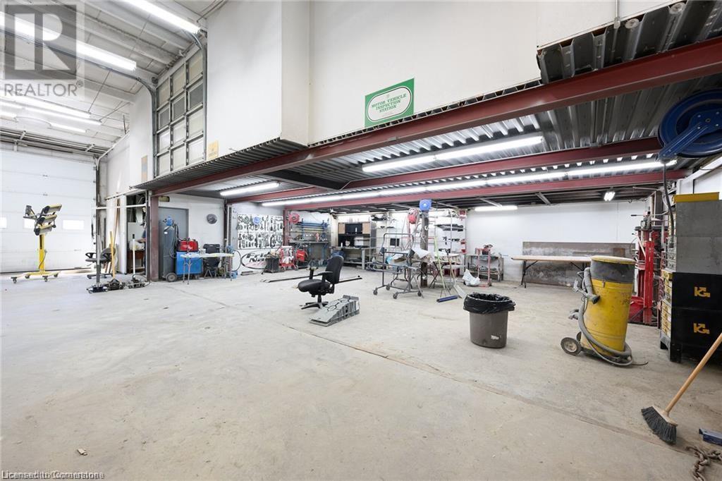 347 Hatt Street Property Photo 10