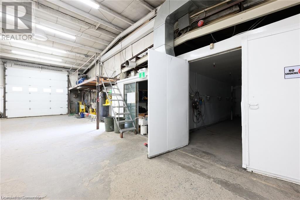 347 Hatt Street Property Photo 14