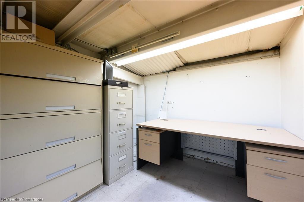 347 Hatt Street Property Photo 24