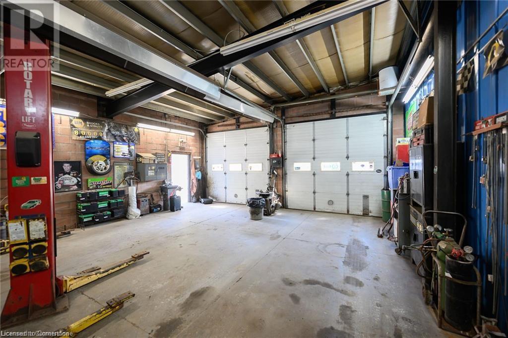 347 Hatt Street Property Photo 30