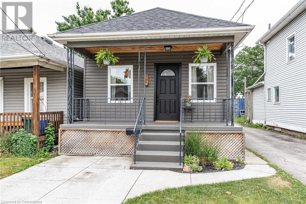 18 Ellis Avenue Property Photo 1