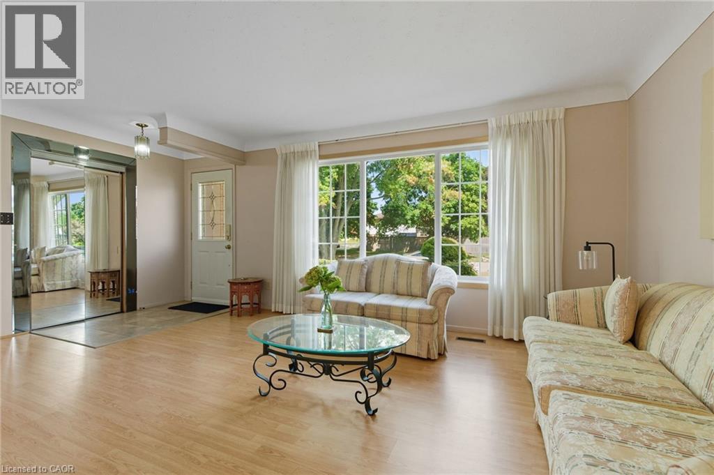 16 Glendale Drive Property Photo 4