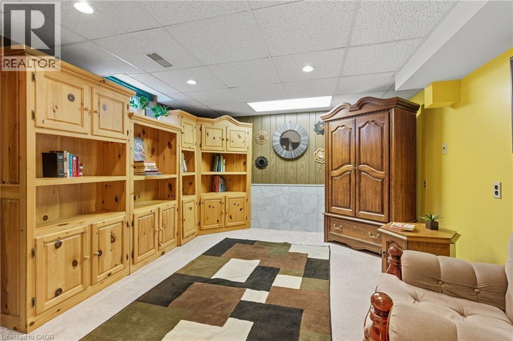 16 Glendale Drive Property Photo 18