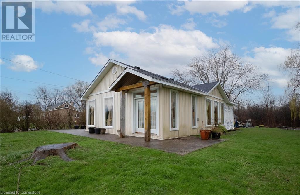 1093 Sunset Drive Property Photo 1