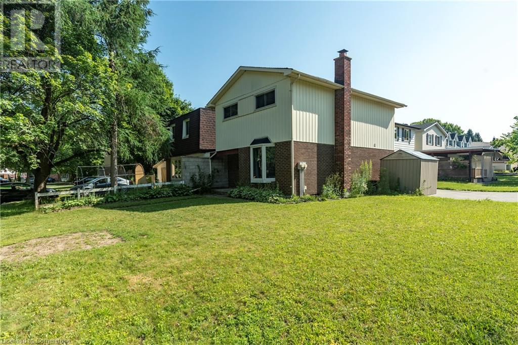 4 Tamarack Court Property Photo 1