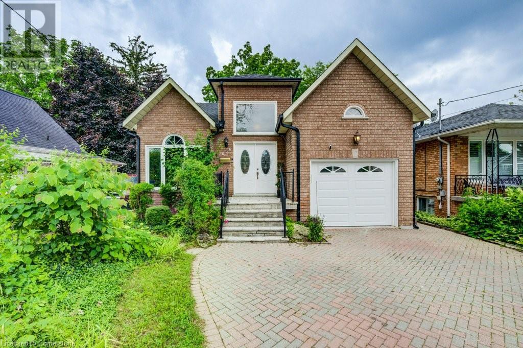 1056 Plains View Avenue Property Photo 1