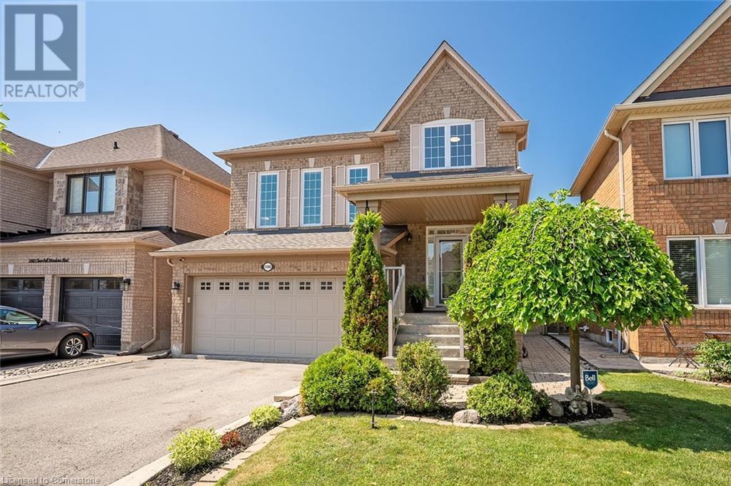 5586 Churchill Meadows Boulevard Property Photo 1