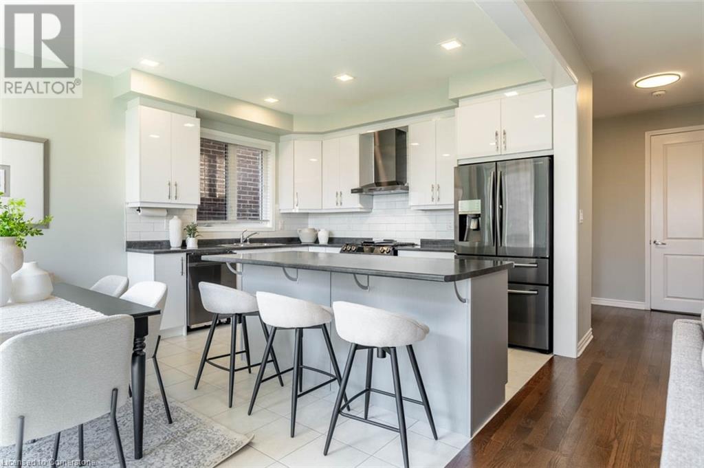 1249 DUIGNAN Crescent