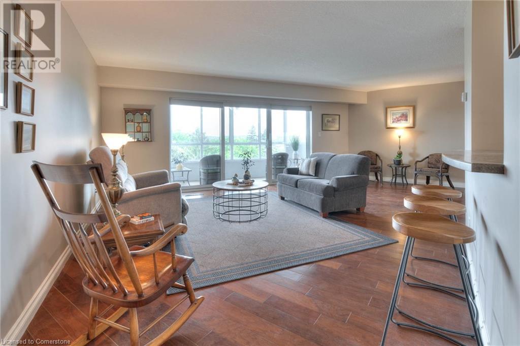 250 Glenridge Drive Unit# 606 Property Photo 1