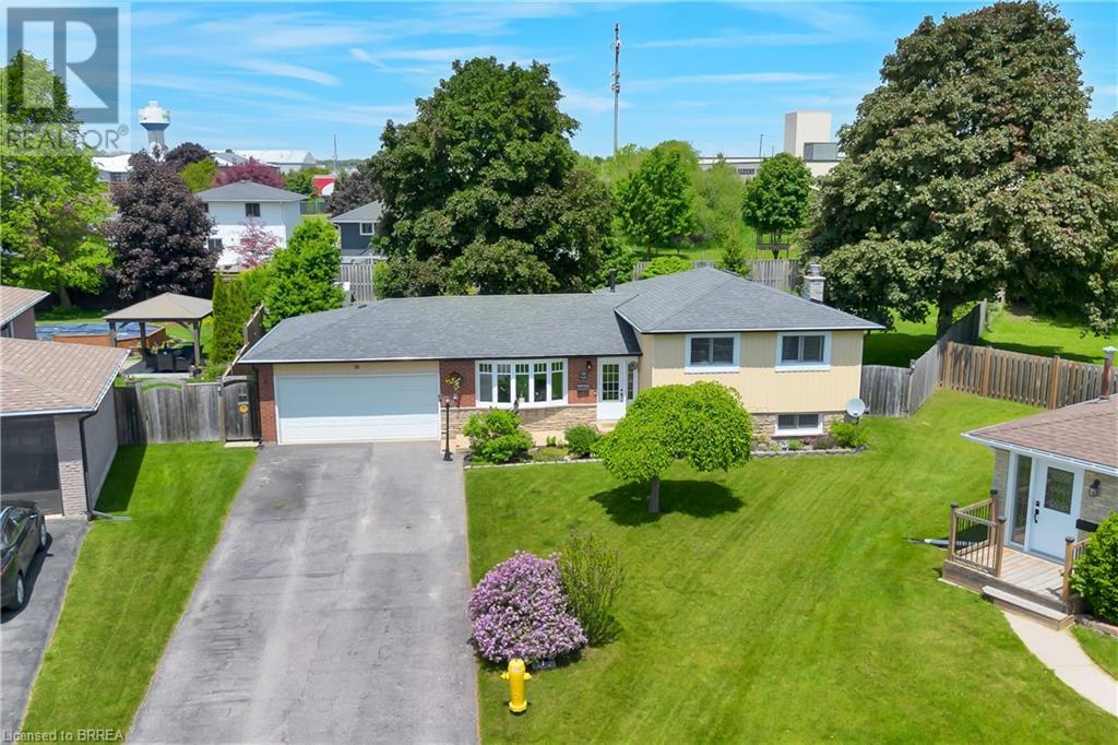 18 Clover Court Property Photo 1