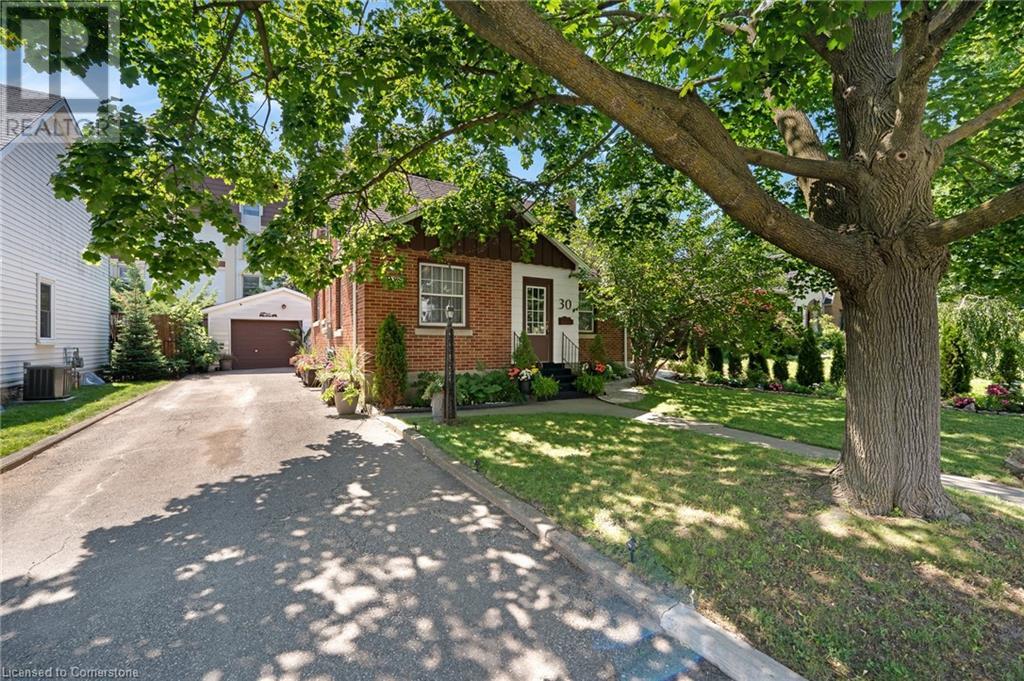 30 Centre Street Property Photo 1