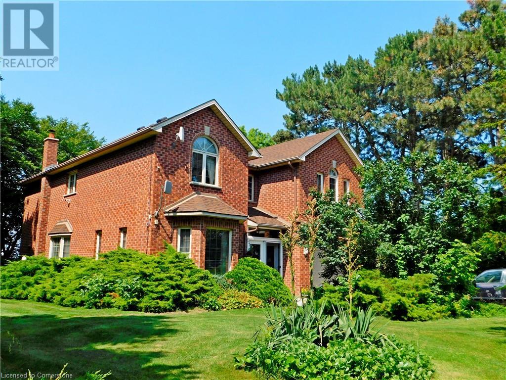 4916 Thirty Road N Property Photo 1