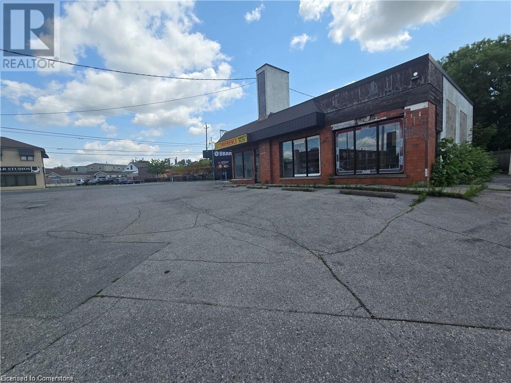 693 Hamilton Road Property Photo 1