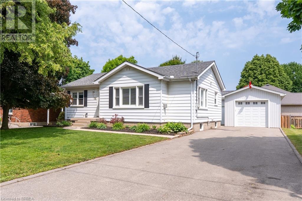 36 Grove Crescent Property Photo 1