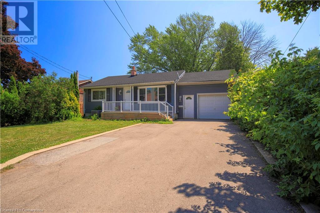 40 Kerman Avenue Property Photo 1