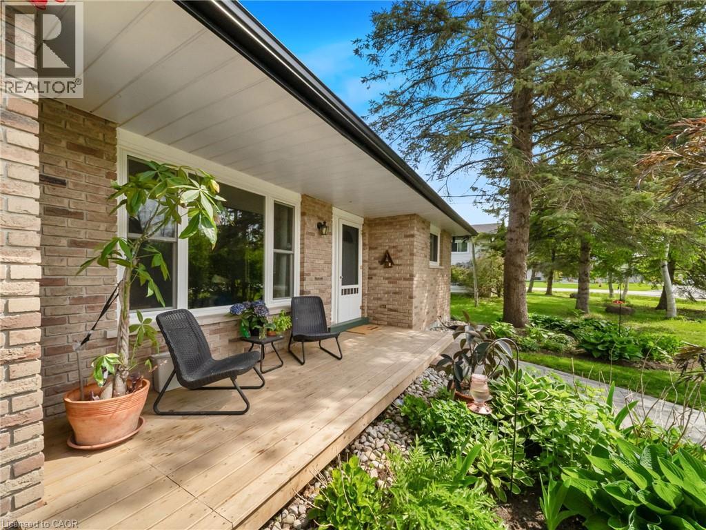 12 Easy Street Property Photo 3