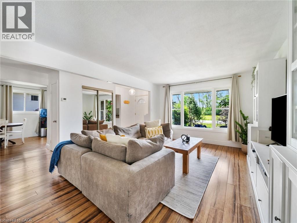 12 Easy Street Property Photo 5