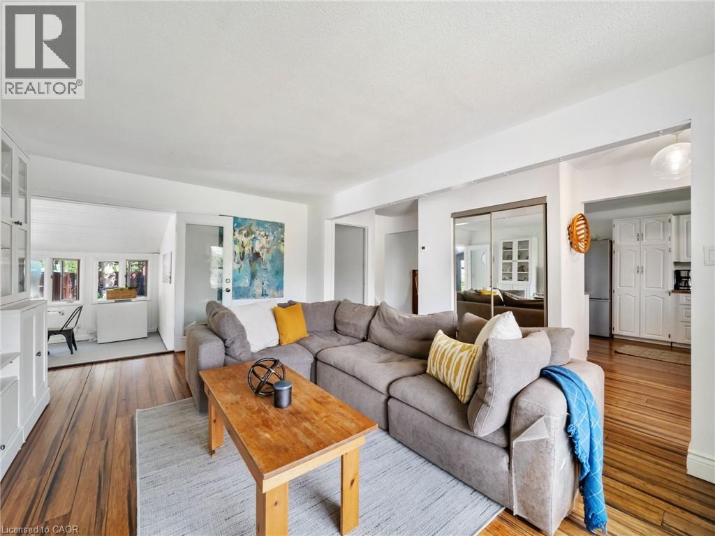 12 Easy Street Property Photo 8