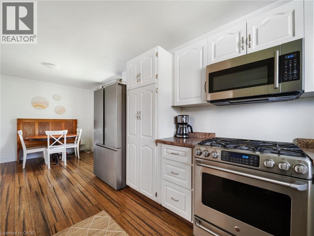 12 Easy Street Property Photo 14